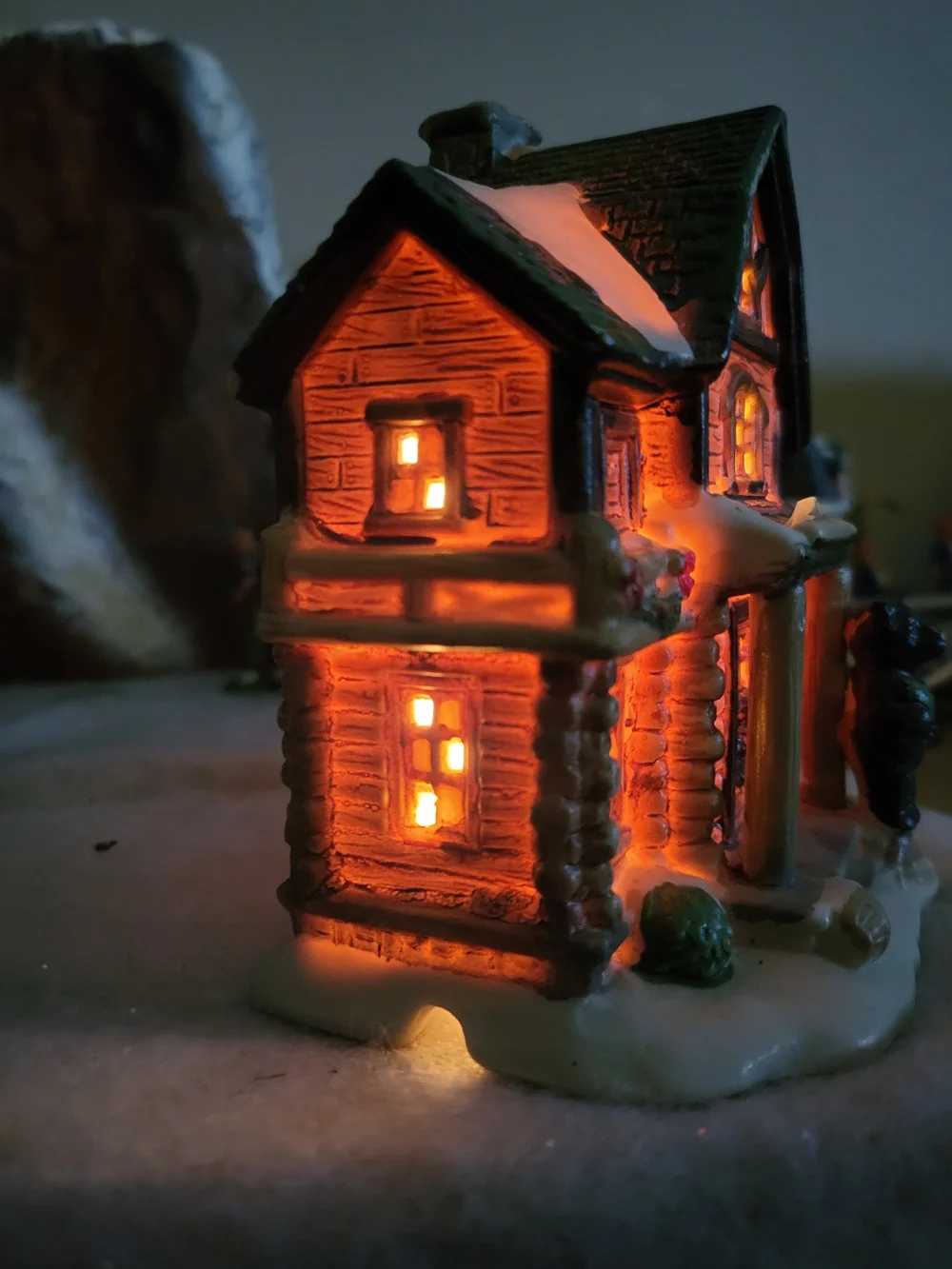Holiday Time Christmas Village Wood Carving Workshop Log Cabin Bear